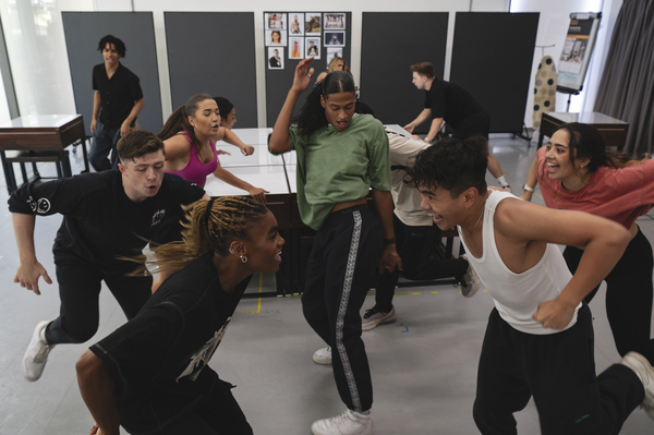 Photos: Inside Rehearsal For the UK and Ireland Tour of EVERYBODY'S TALKING ABOUT JAMIE 