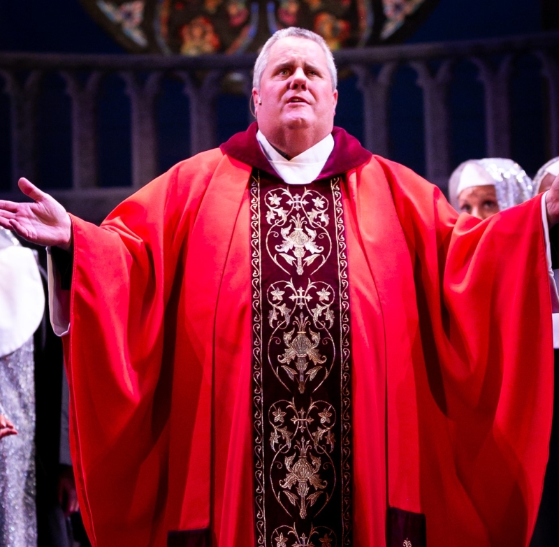 Review: SISTER ACT at Theatre Memphis 