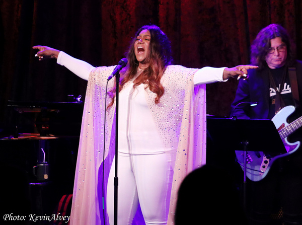 Photos: Wendy Moten Makes Triumphant Return to Birdland Image