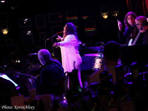Photos: Wendy Moten Makes Triumphant Return to Birdland Image