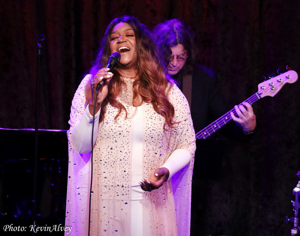 Photos: Wendy Moten Makes Triumphant Return to Birdland Image