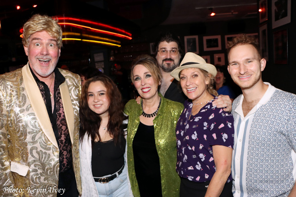 Photos: Susie Mosher & John Boswell Return To Birdland In CASHINO! Image