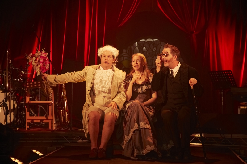 REVIEW: The Wildly Fictionalized THE MARVELLOUS ELEPHANT MAN THE MUSICAL Pays Homage To Victorian Age Obsession With Human Oddities And Penny Dreadfuls 