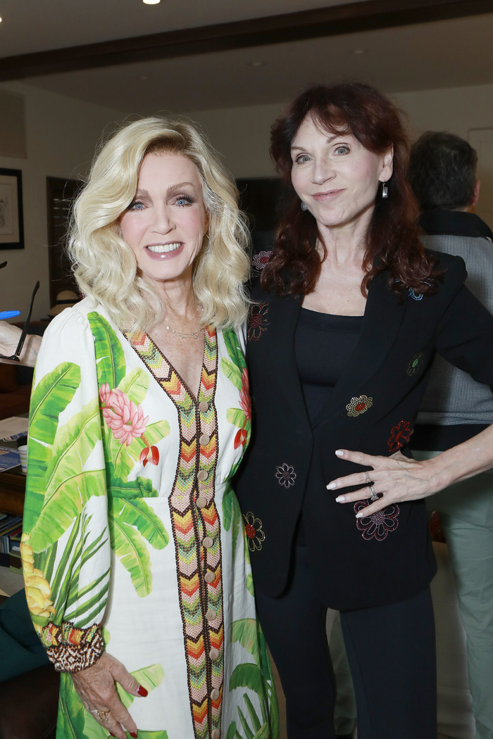 Photos: STARS IN THE HOUSE Raises More Than $55,000 During Labor Day Special Image