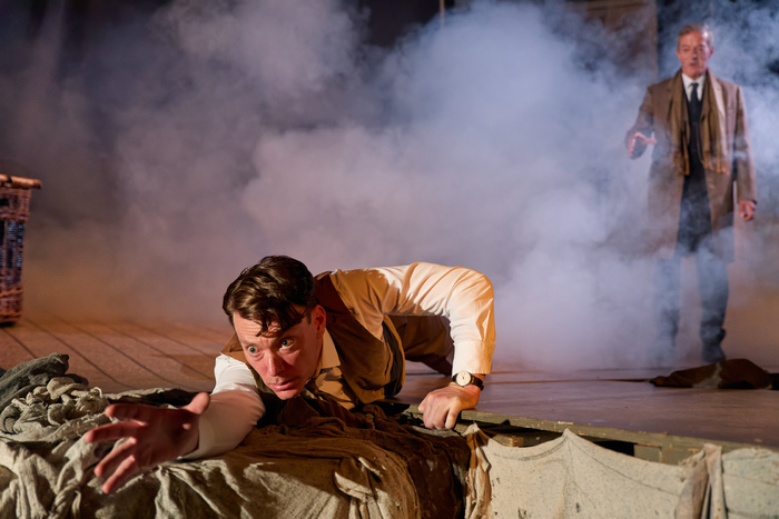 Photos: First Look at THE WOMAN IN BLACK UK Tour Image