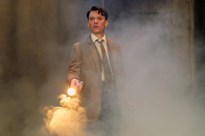 Photos: First Look at THE WOMAN IN BLACK UK Tour Image