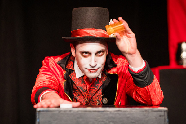 Photos: ALT-HAMLET Begins Off-Broadway Run At The Players Theatre Image