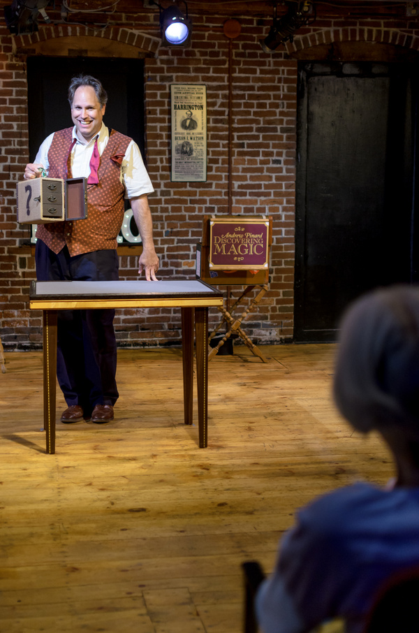 Photos: First Look at Andrew Pinard's DISCOVERING MAGIC at The Hatbox Image