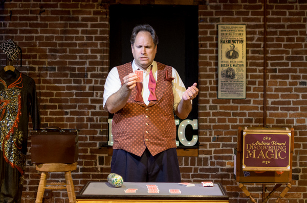 Photos: First Look at Andrew Pinard's DISCOVERING MAGIC at The Hatbox Image