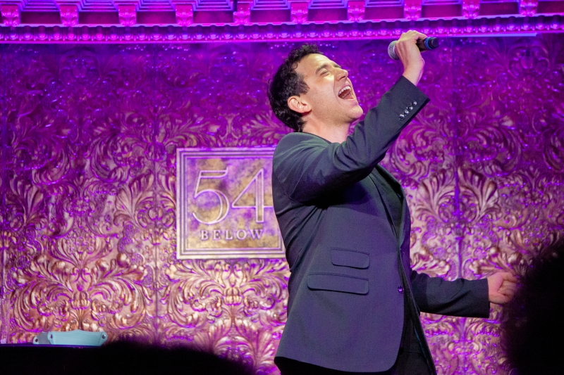 Review: SANTINO FONTANA At 54 Below A Good Choice Image