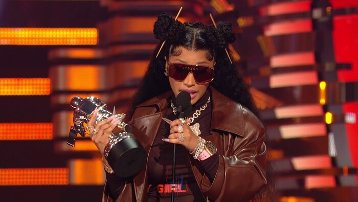 Photos: Inside the MTV VMAs With Taylor Swift, Nicki Minaj, Reneé Rapp & More Image
