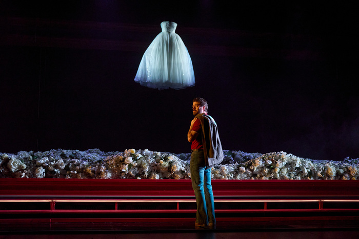 Photos: First Look at Shereen Pimentel & More in EVITA at Shakespeare Theatre Company Image