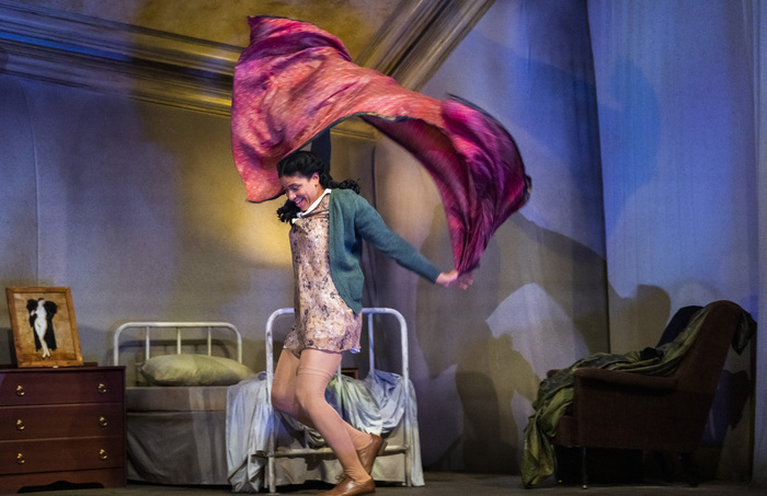 Photos: First Look at Frantic Assembly's Production of Franz Kafka's METAMORPHOSIS Image