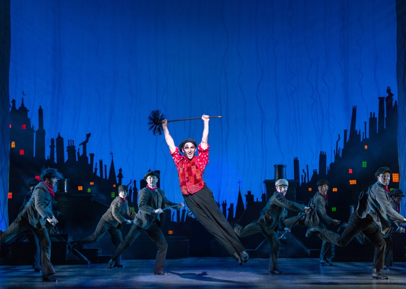 Review: MARY POPPINS at Crown Theatre 