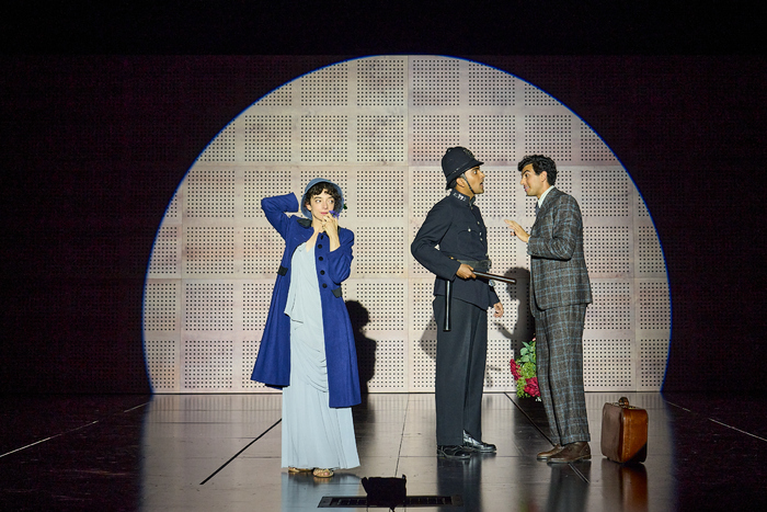 Photos: First Look at The Old Vic's PYGMALION with Patsy Ferran and Bertie Carvel Image