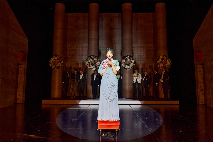 Photos: First Look at The Old Vic's PYGMALION with Patsy Ferran and Bertie Carvel Image
