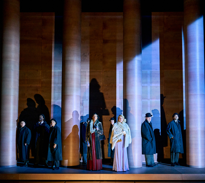 Photos: First Look at The Old Vic's PYGMALION with Patsy Ferran and Bertie Carvel Image