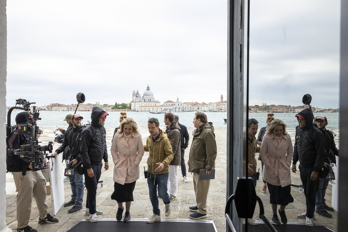 Exclusive: Go Behind Renée Fleming's CITIES THAT SING Filming in Venice Image