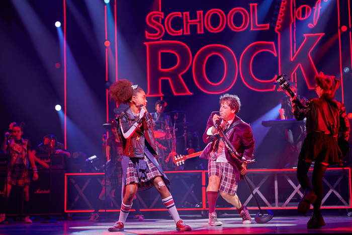 Photos: Nuevas imágenes de escena de SCHOOL OF ROCK Image