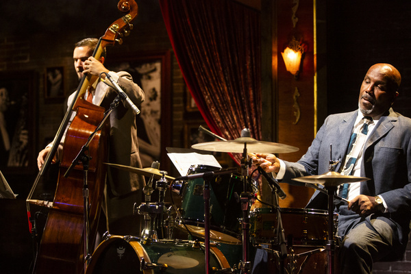 Photos: First Look: Tanea Renee As 'Billie Holiday' In Baltimore Center Stage's LADY DAY AT EMERSON'S BAR AND GRILL  Image