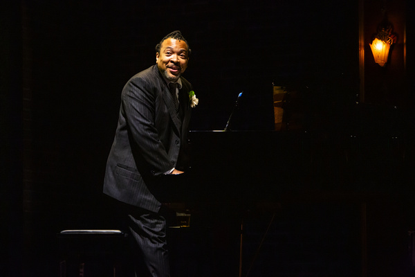 Photos: First Look: Tanea Renee As 'Billie Holiday' In Baltimore Center Stage's LADY DAY AT EMERSON'S BAR AND GRILL  Image