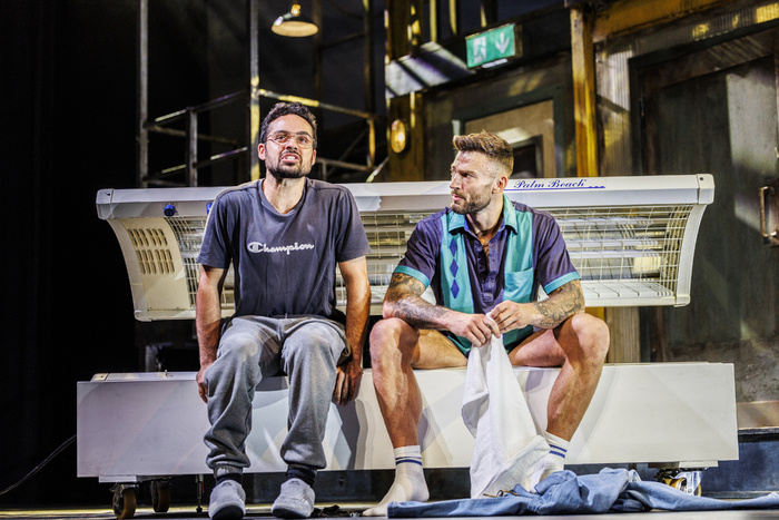 Photos: Get a First Look at THE FULL MONTY UK Tour Image