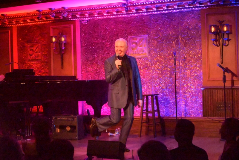 Photos: Robert Driemeyer Debuts BROADWAY BARFLY at 54 Below 