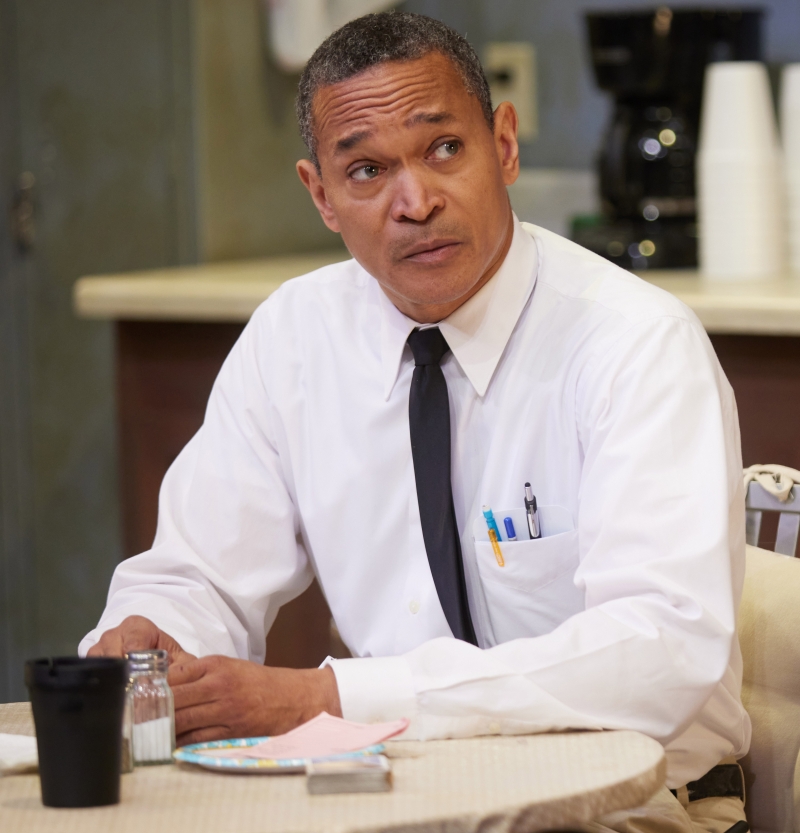 Review: SKELETON CREW at Kansas City Actors Theatre Image