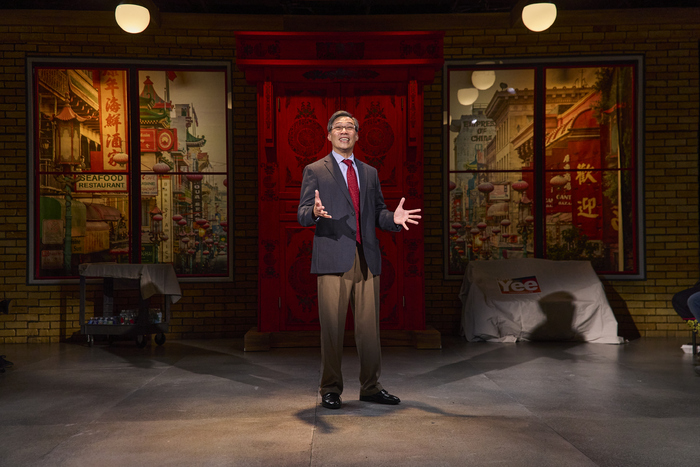 Photos: First Look at KING OF THE YEES at Signature Theatre Image