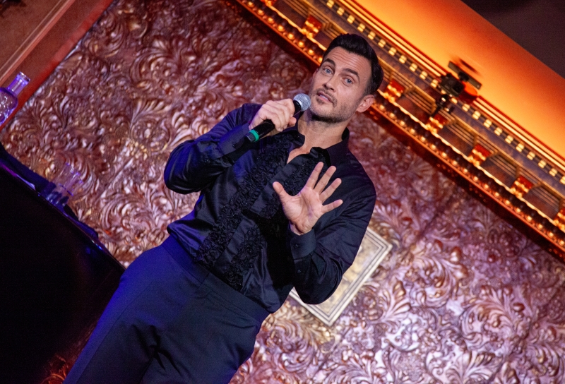 Review: CHEYENNE JACKSON Makes Welcome Return To NYC In Stunning 54 Below Debut Image