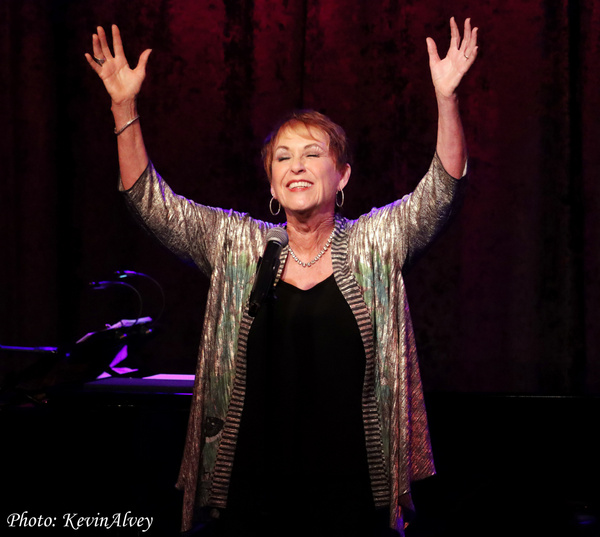 Photos: Singer/Songwriter Amanda McBroom Returns To Birdland Jazz Image