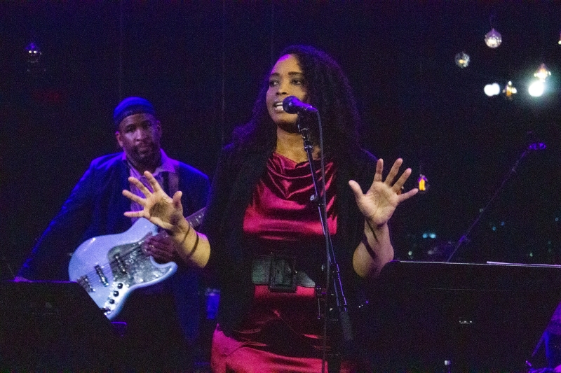 Review: Viral Social Media STARR Sings Her Music Live At Dizzy's Club Introducing Her New Album DARA STARR TUCKER Image