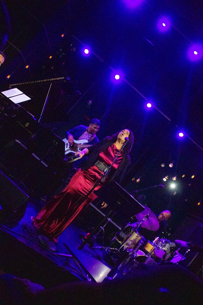 Review: Viral Social Media STARR Sings Her Music Live At Dizzy's Club Introducing Her New Album DARA STARR TUCKER Image