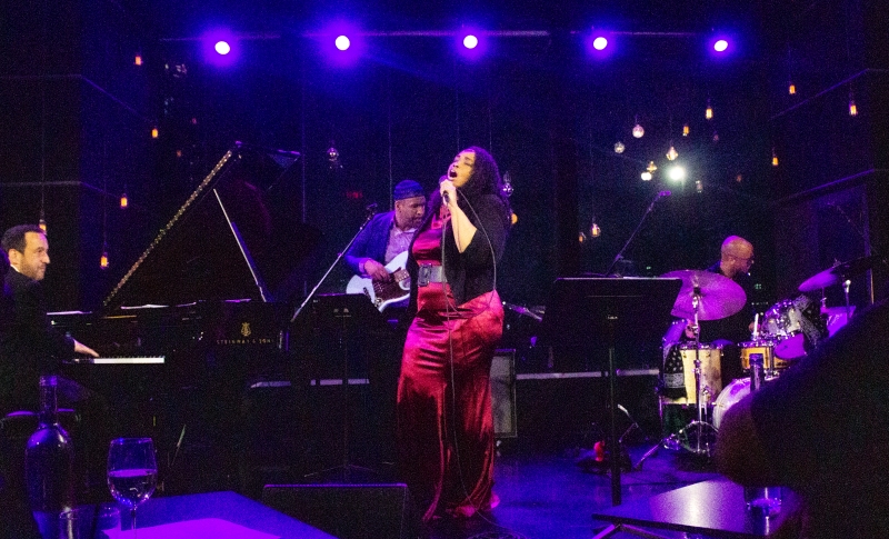 Review: Viral Social Media STARR Sings Her Music Live At Dizzy's Club Introducing Her New Album DARA STARR TUCKER Image