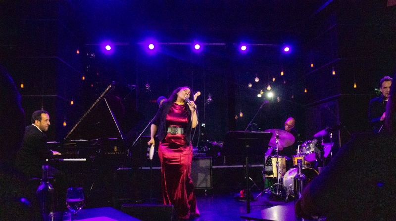 Review: Viral Social Media STARR Sings Her Music Live At Dizzy's Club Introducing Her New Album DARA STARR TUCKER 
