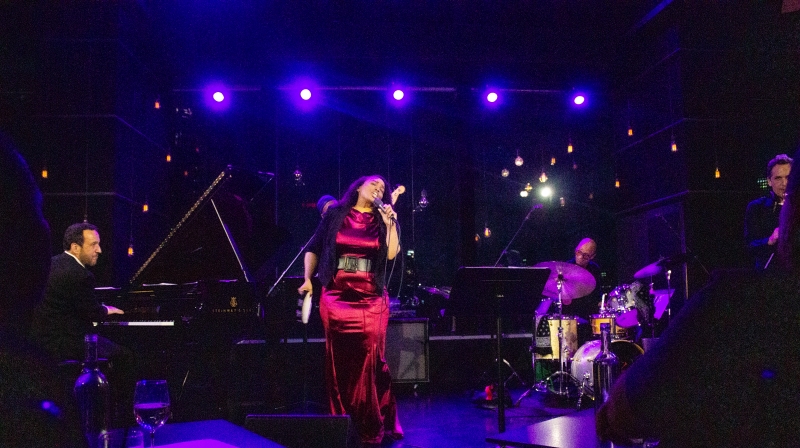 Review: Viral Social Media STARR Sings Her Music Live At Dizzy's Club Introducing Her New Album DARA STARR TUCKER Image