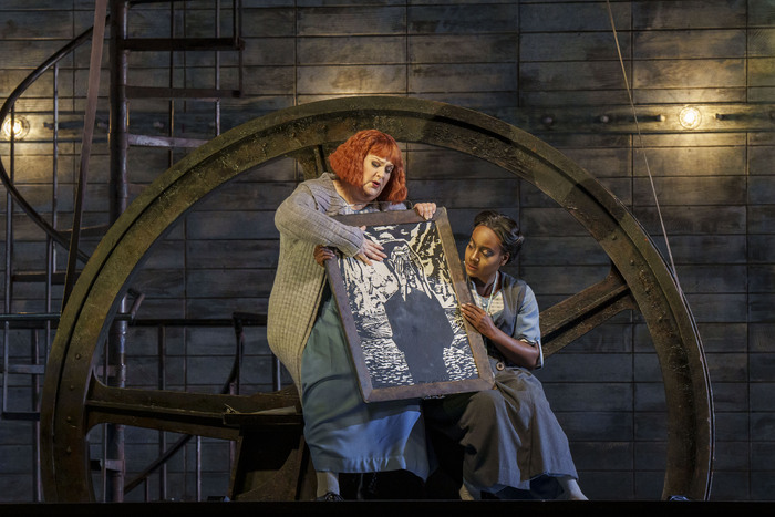 Photos: First Look at Chicago Lyric Opera's THE FLYING DUTCHMAN 