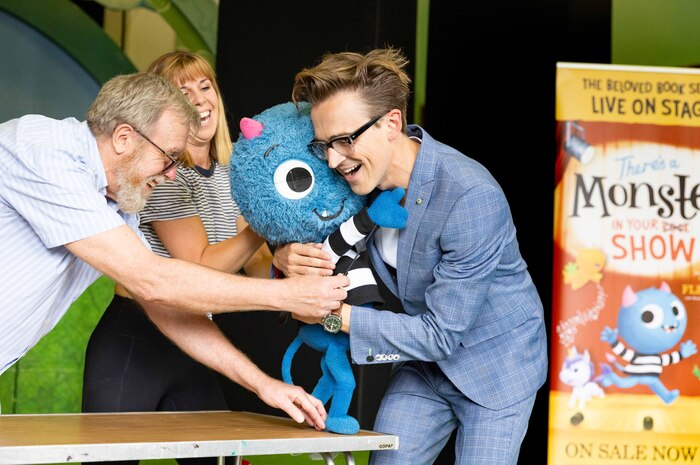 Video/Photos: Full Cast Set and First Look at UK Tour of THERE'S A MONSTER IN MY SHOW Image