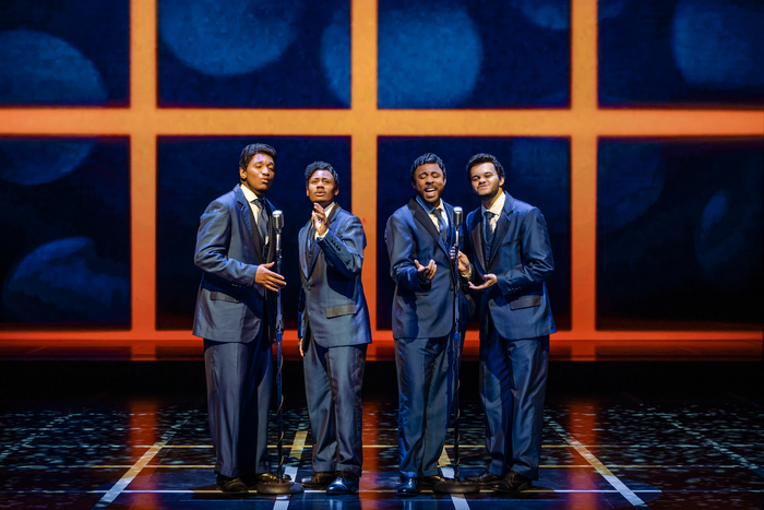 Photos: First Look at Carly Mercedes Dyer and More in THE DRIFTERS GIRL Tour Image