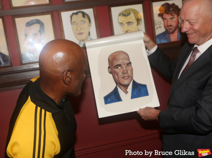 Photos: Director Kenny Leon Gets His Sardi's Portrait Image