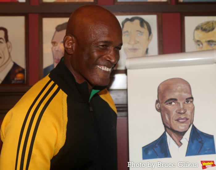 Photos: Director Kenny Leon Gets His Sardi's Portrait Image