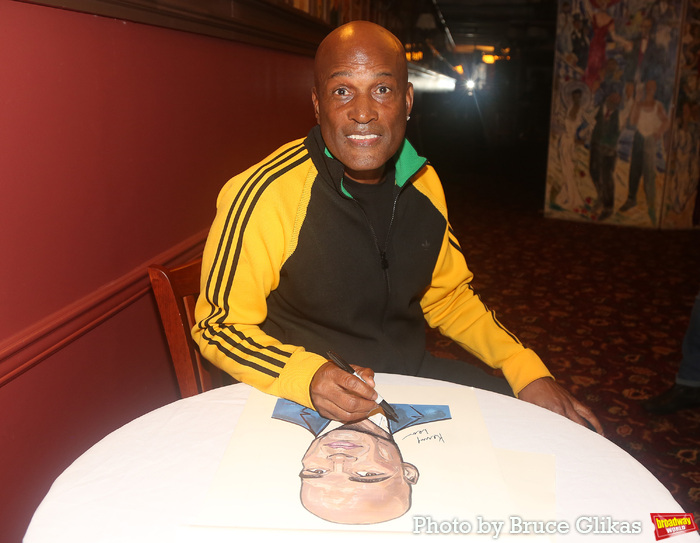 Photos: Director Kenny Leon Gets His Sardi's Portrait Image
