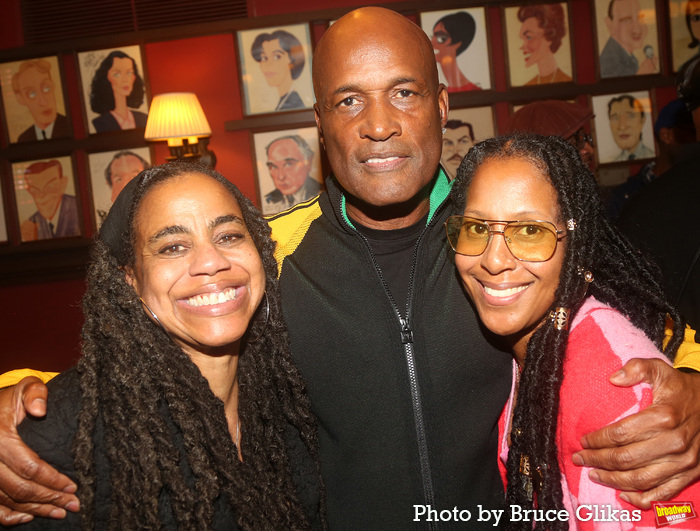 Photos: Director Kenny Leon Gets His Sardi's Portrait Image