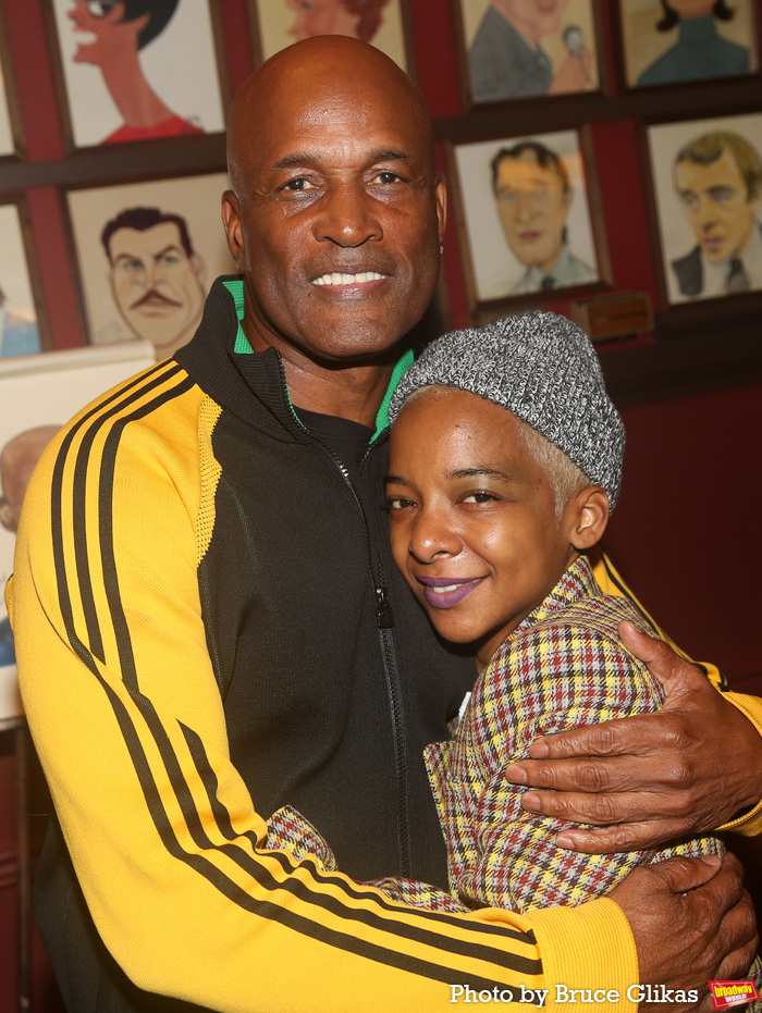Photos: Director Kenny Leon Gets His Sardi's Portrait Image