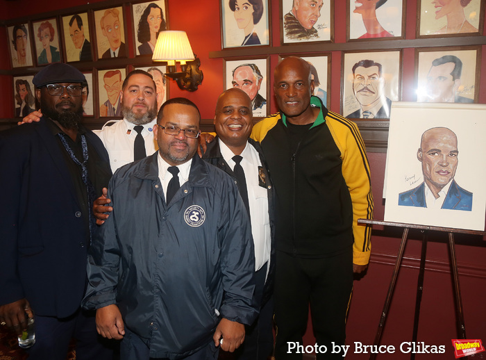 Photos: Director Kenny Leon Gets His Sardi's Portrait Image