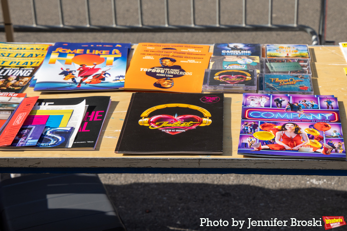 Photos: First Look at the 2023 Broadway Flea Market & Grand Auction Image