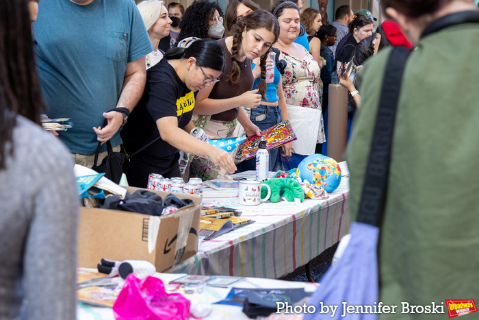 Photos: First Look at the 2023 Broadway Flea Market & Grand Auction Image