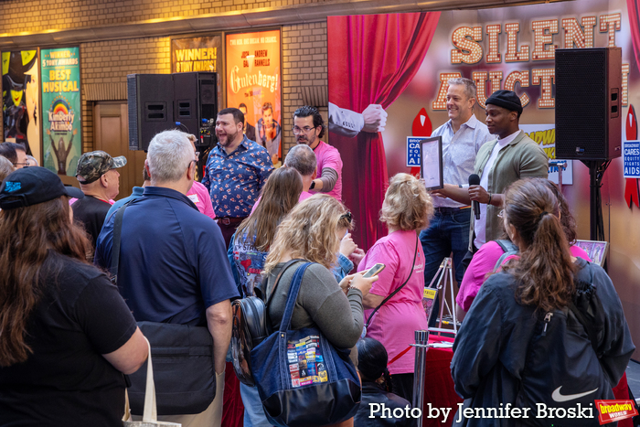 Photos: First Look at the 2023 Broadway Flea Market & Grand Auction 