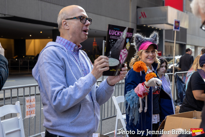 Photos: First Look at the 2023 Broadway Flea Market & Grand Auction Image
