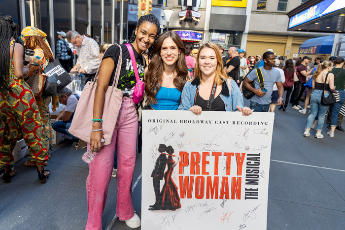 Photos: 2023 BC/EFA Broadway Flea Market & Grand Auction Raises Record-Breaking $1,237,179 Image